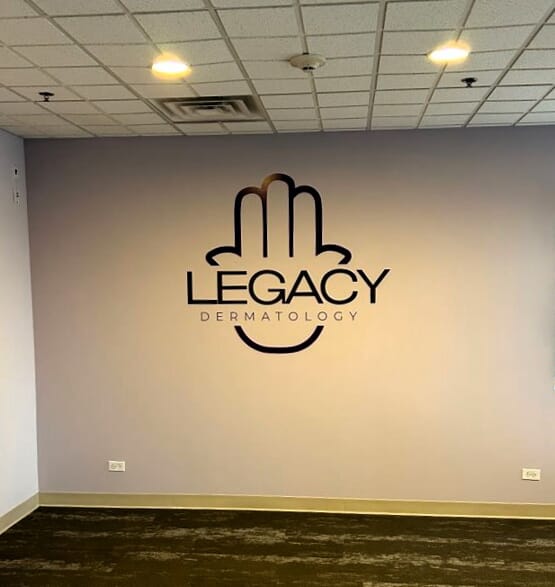 Custom Vinyl Lettering & Graphics